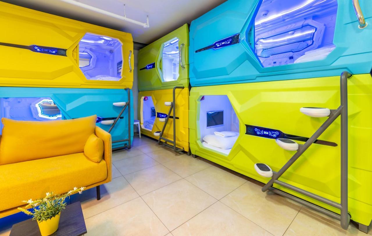 Capsule Inn Yerusalem Bagian luar foto