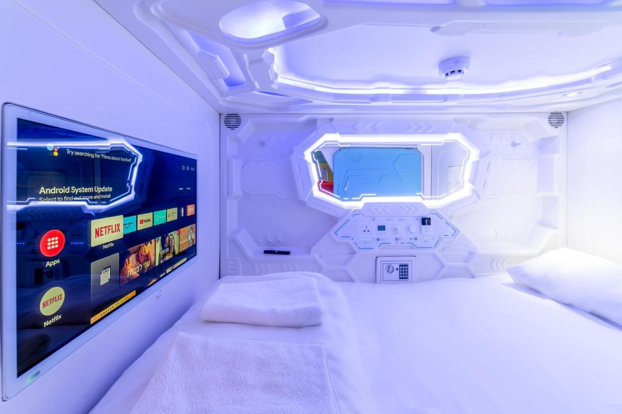 Capsule Inn Yerusalem Bagian luar foto
