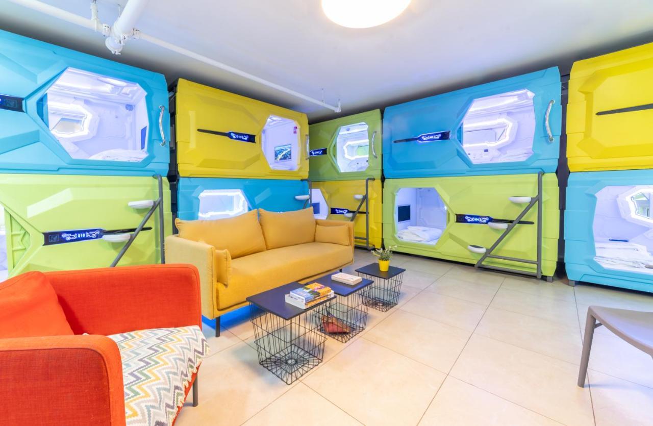 Capsule Inn Yerusalem Bagian luar foto