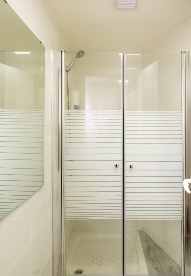 Capsule Inn Yerusalem Bagian luar foto